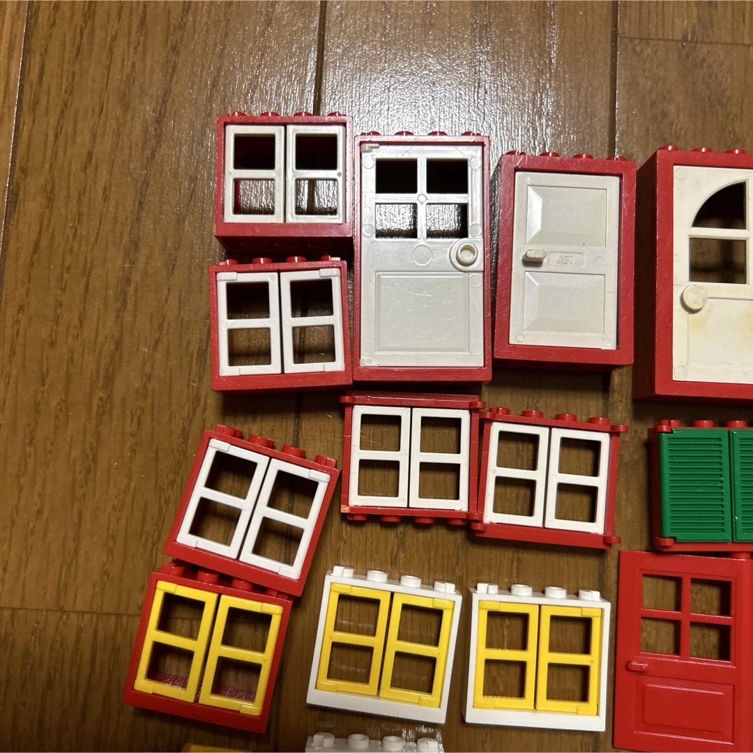 Lego(レゴ)のLEGO   窓　ドア　柱　壁　扉　柵　など エンタメ/ホビーのおもちゃ/ぬいぐるみ(その他)の商品写真