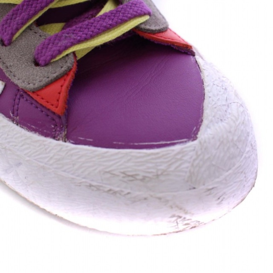 NIKE(ナイキ)のNIKE KAWS sacai Blazer Low Purple Dusk メンズの靴/シューズ(スニーカー)の商品写真