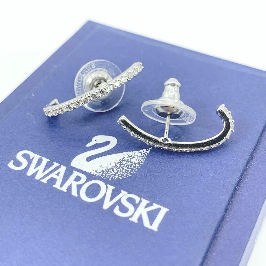 SWAROVSKI(スワロフスキー)の【極美品】SWAROVSKI　スワロフスキー　シルバー　ピアス　ラインストーン レディースのアクセサリー(ピアス)の商品写真