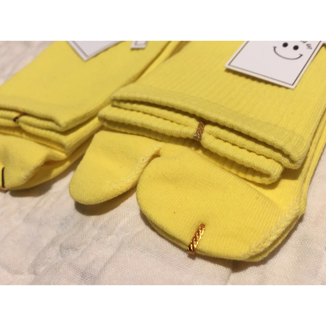 【2足セット匿名送無料❗️】リブ 足袋ソックス 靴下 足袋ブーツ 黄色 イエロー レディースのレッグウェア(ソックス)の商品写真