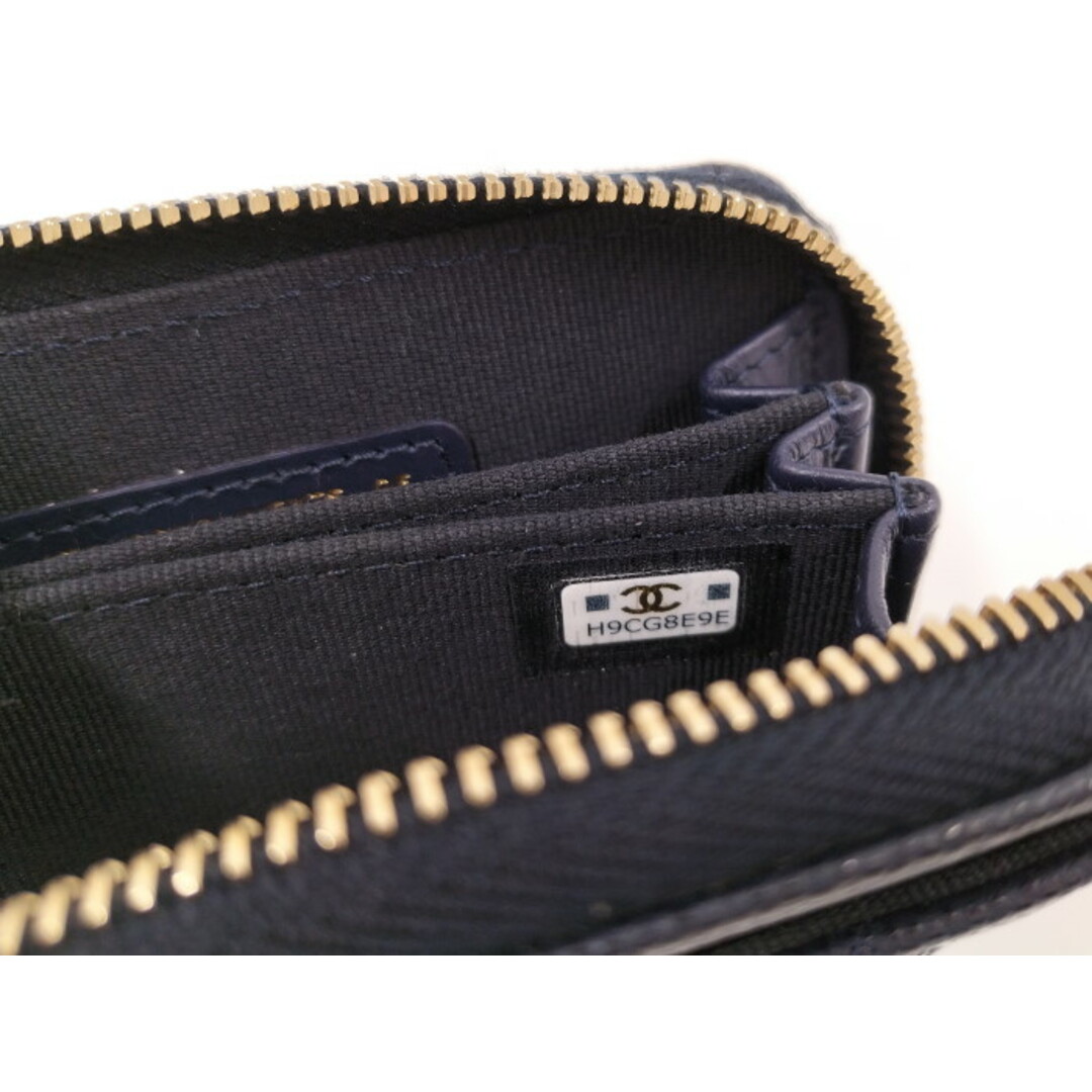 CHANEL - CHANEL コインケース マトラッセ ロゴ トランプ CHANEL - CHANEL コインケース マトラッセ ロゴ トランプ