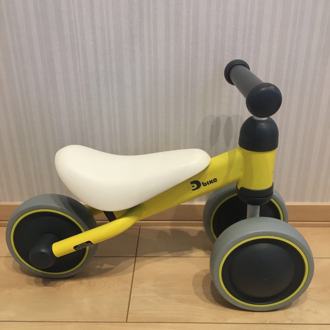 ides(アイデス)の美品　アイデス　D-bike Dバイク Dbikeミニ　イエロー　三輪車 キッズ/ベビー/マタニティの外出/移動用品(三輪車)の商品写真