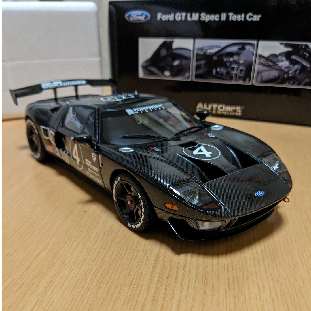 AUTOart(オートアート)のオートアート1/18  フォードGT LM スペックⅡ エンタメ/ホビーのおもちゃ/ぬいぐるみ(ミニカー)の商品写真