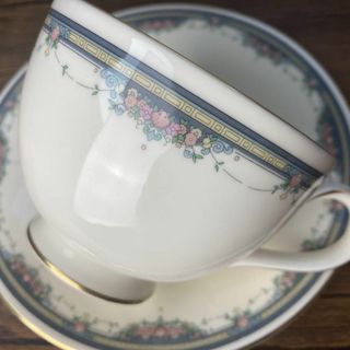 Royal Doulton - Royal Doulton ロイヤルドルトン アルバニー カップ＆ソーサー