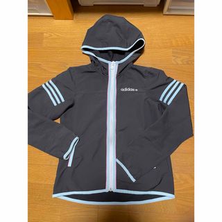 アディダス(adidas)の「美品」フルジップ☆パーカー☆アディダス(ウォーキング)