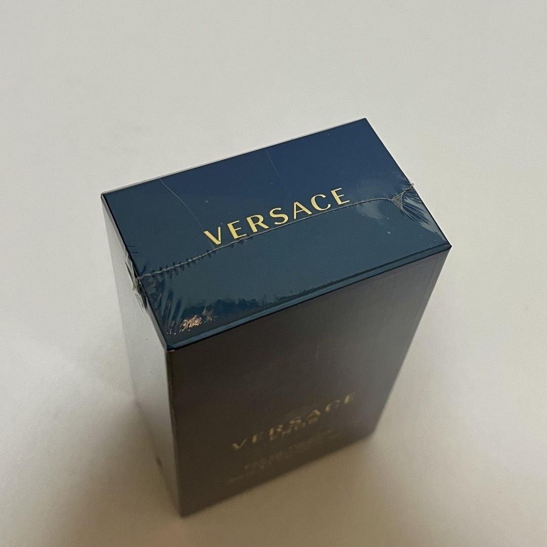 VERSACE(ヴェルサーチ)の【新品未使用匿名配送】ヴェルサーチェ Versace エロス オードトワレ 30 コスメ/美容の香水(香水(男性用))の商品写真