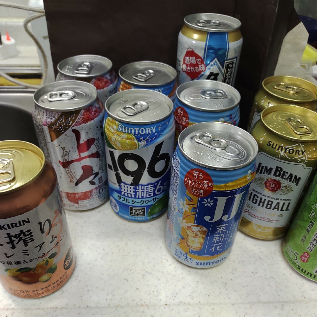 お酒　チューハイ　12本　大阪市　直接 食品/飲料/酒の酒(その他)の商品写真