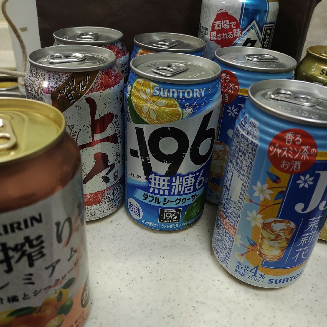 お酒　チューハイ　12本　大阪市　直接 食品/飲料/酒の酒(その他)の商品写真