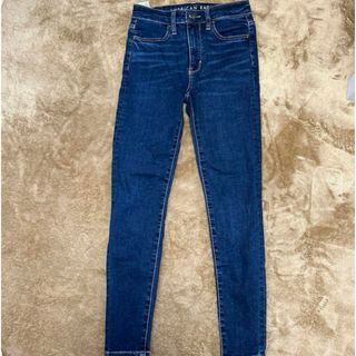 American Eagle - アメリカンイーグル お尻 ダメージ スキニーデニムの American Eagle - アメリカンイーグル お尻 ダメージ スキニーデニムの