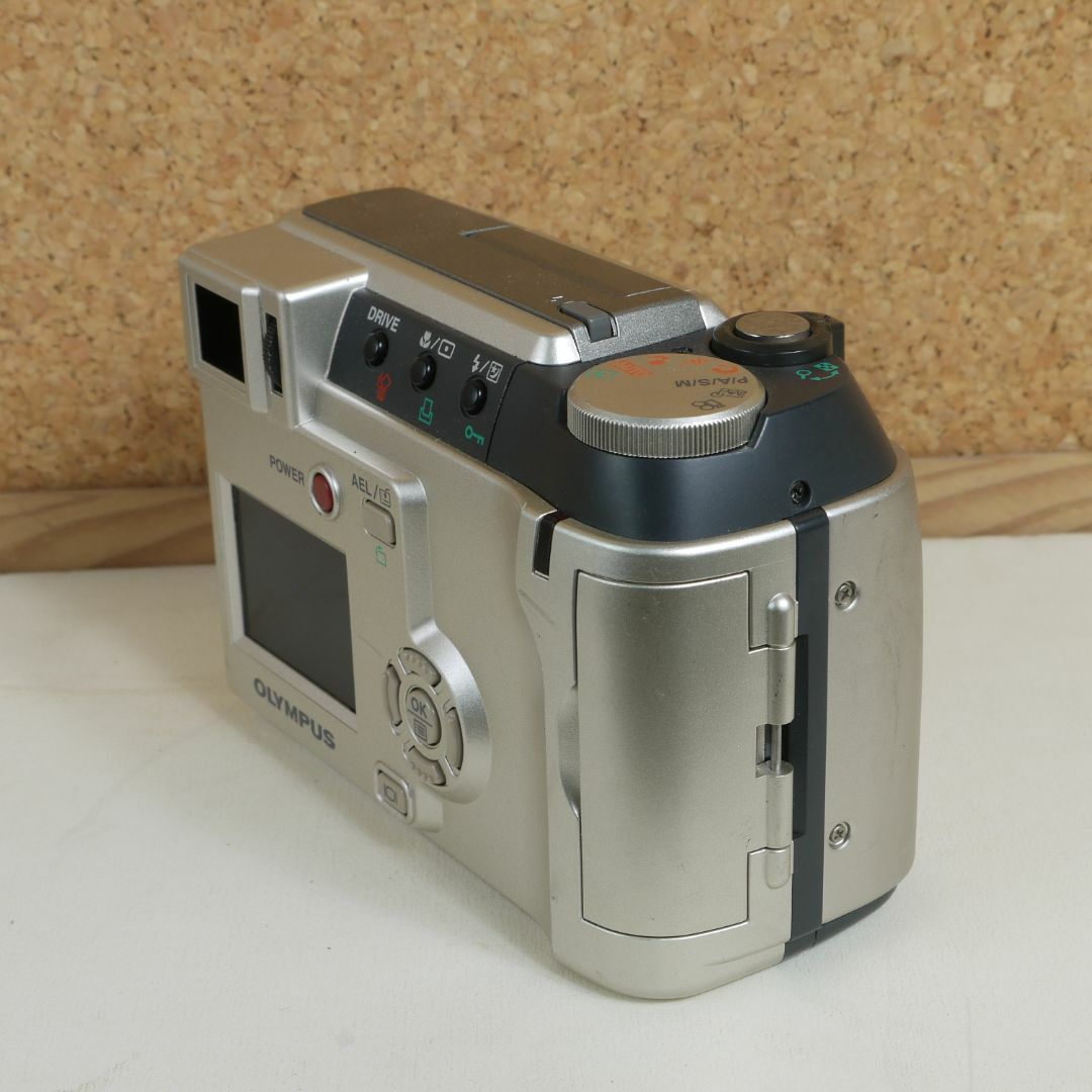 OLYMPUS(オリンパス)のOlympus Camedia C-720 Utra Zoom CCD スマホ/家電/カメラのカメラ(コンパクトデジタルカメラ)の商品写真