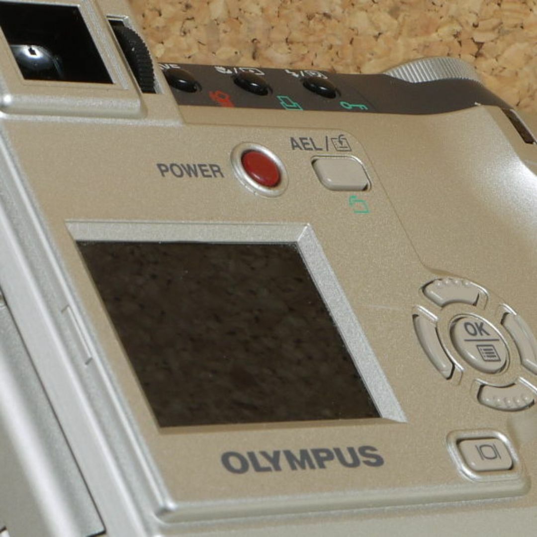 OLYMPUS(オリンパス)のOlympus Camedia C-720 Utra Zoom CCD スマホ/家電/カメラのカメラ(コンパクトデジタルカメラ)の商品写真