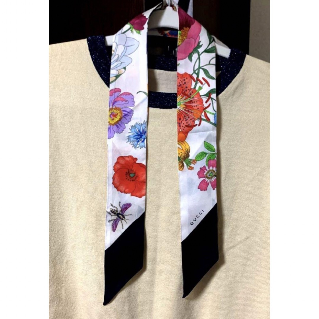 GUCCI - GUCCI スカーフネック棒フローラ フラワー柄Bランク GUCCI - GUCCI スカーフネック棒フローラ フラワー柄Bランク