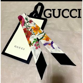 Gucci - GUCCI スカーフネック棒 フローラ フラワー柄 ⭐︎ 割引価格〜4／10迄