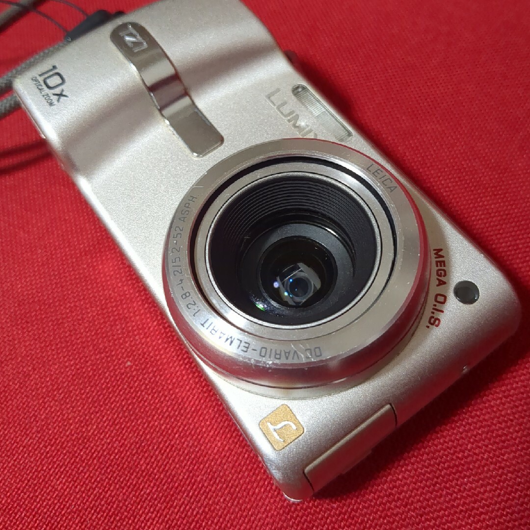Panasonic(パナソニック)のPanasonic デジタルカメラ LUMIX TZ DMC-TZ1-N スマホ/家電/カメラのカメラ(コンパクトデジタルカメラ)の商品写真