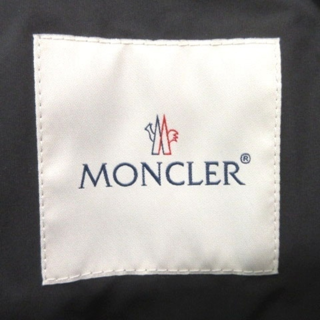 MONCLER(モンクレール)のモンクレール タグ付き FETUQUE ナイロン マウンテン パーカー L 黒 メンズのジャケット/アウター(マウンテンパーカー)の商品写真