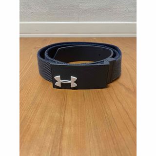 アンダーアーマー(UNDER ARMOUR)の美品　アンダーアーマー　ベルト　メンズ　ゴルフ　ネイビー(その他)