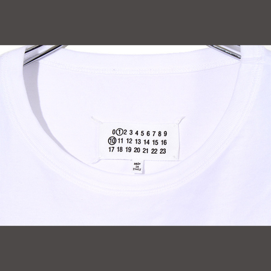 Maison Martin Margiela(マルタンマルジェラ)の2023SS メゾンマルジェラ カレンダー ロゴ刺繍 コットン 半袖Tシャツ メンズのトップス(Tシャツ/カットソー(半袖/袖なし))の商品写真