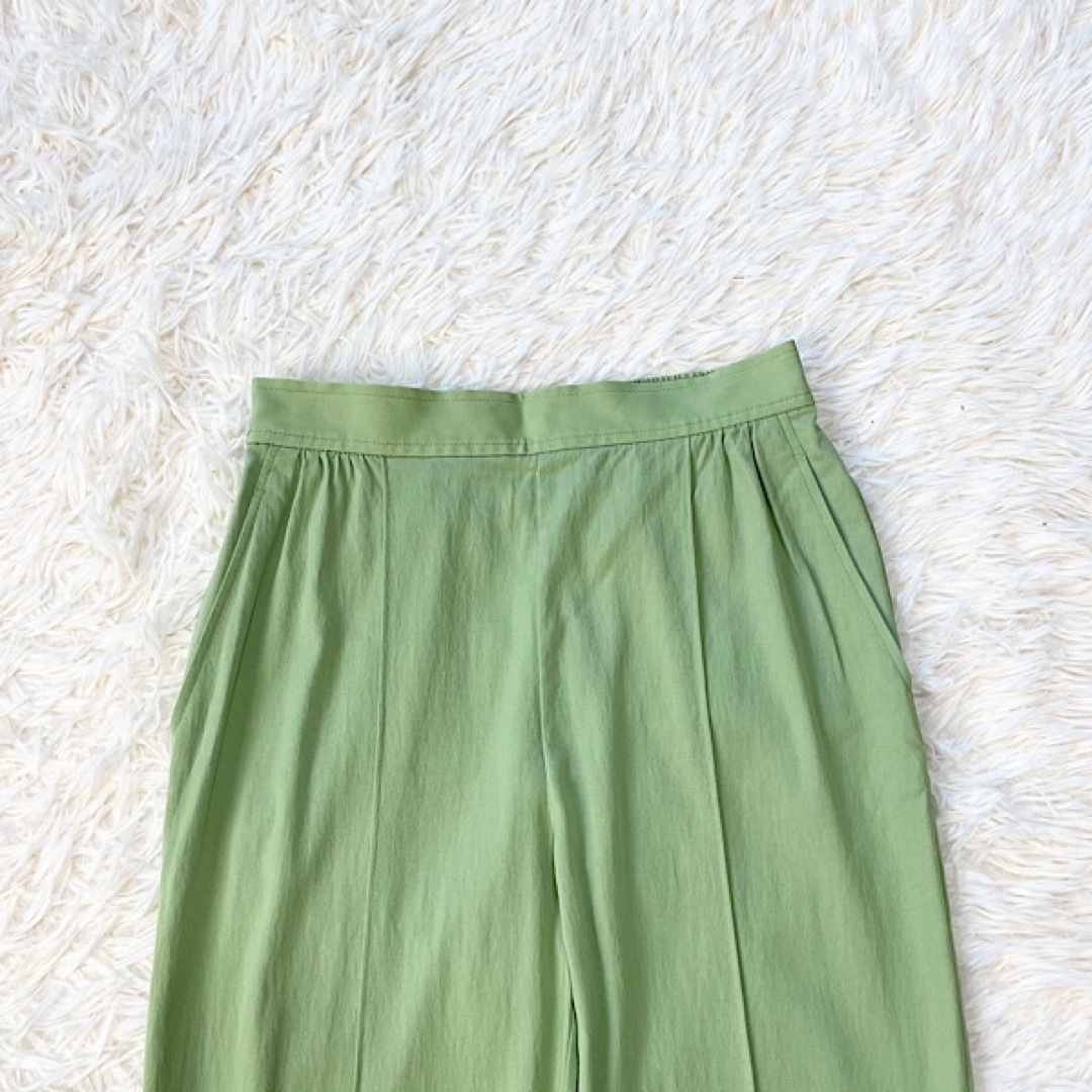 UNITED ARROWS green label relaxing(ユナイテッドアローズグリーンレーベルリラクシング)のユナイテッドアローズ　パンツ　レディース　グリーン　38 レディースのパンツ(カジュアルパンツ)の商品写真