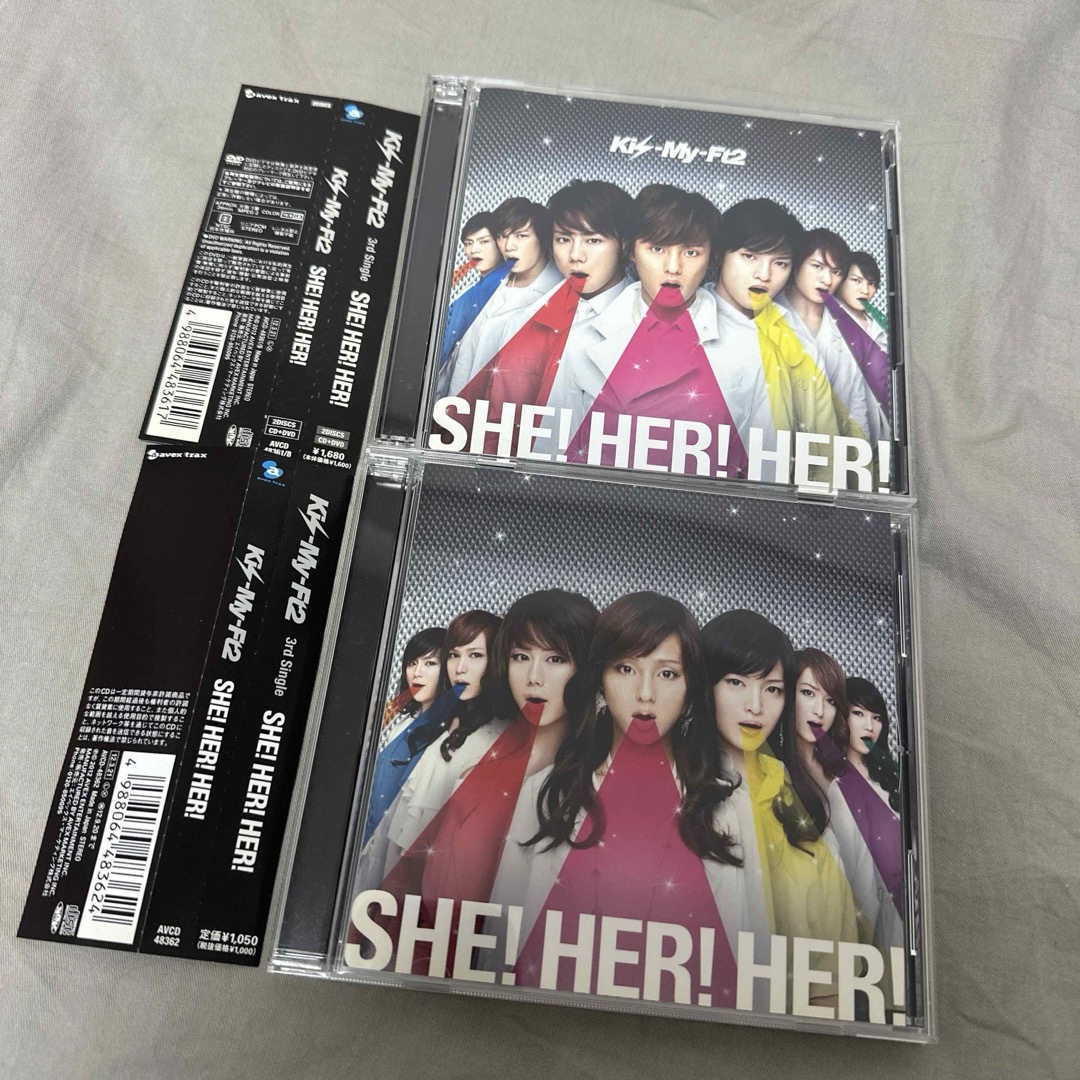 Kis-My-Ft2(キスマイフットツー)のKis-My-Ft2 SHE!HER!HER! 初回限定盤、通常盤　2点セット エンタメ/ホビーのCD(ポップス/ロック(邦楽))の商品写真