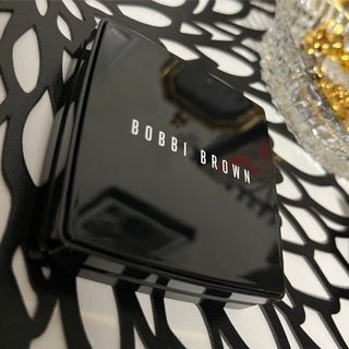 BOBBI BROWN - ボビイブラウン　シアーフィニッシュ　プレストパウダー