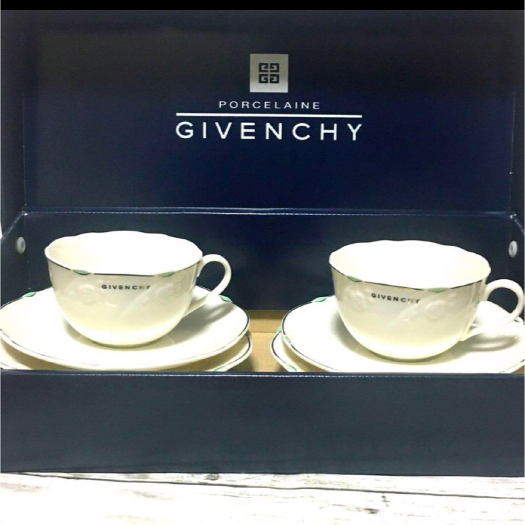 GIVENCHY(ジバンシィ)の新品GIVENCHY カップ＆ソーサー  ＆プレートペアモーニングセット2セット インテリア/住まい/日用品のキッチン/食器(食器)の商品写真