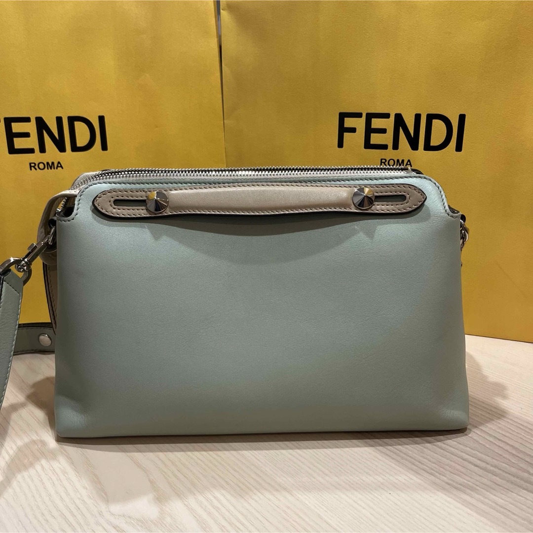 FENDI(フェンディ)のFENDI バイザウェイ ミディアム レディースのバッグ(ショルダーバッグ)の商品写真