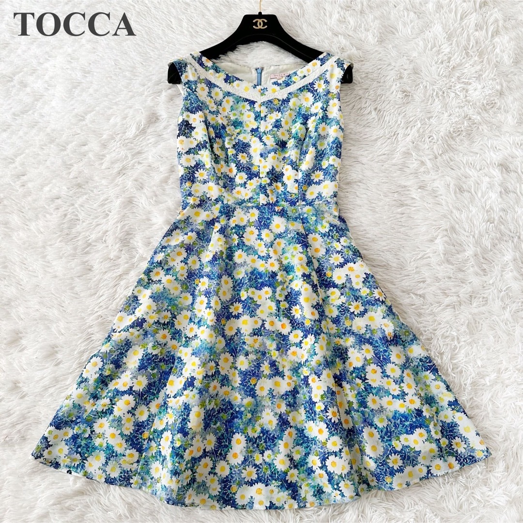 TOCCA(トッカ)のTOCCA 花柄 ノースリーブ Aライン フレア ワンピース   レディースのワンピース(ひざ丈ワンピース)の商品写真