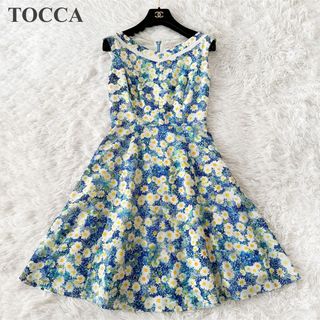 トッカ(TOCCA)のTOCCA 花柄 ノースリーブ Aライン フレア ワンピース  (ひざ丈ワンピース)