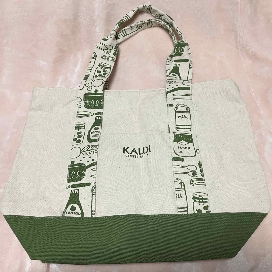 KALDI(カルディ)のカルディ　トートバッグ　福袋 レディースのバッグ(トートバッグ)の商品写真