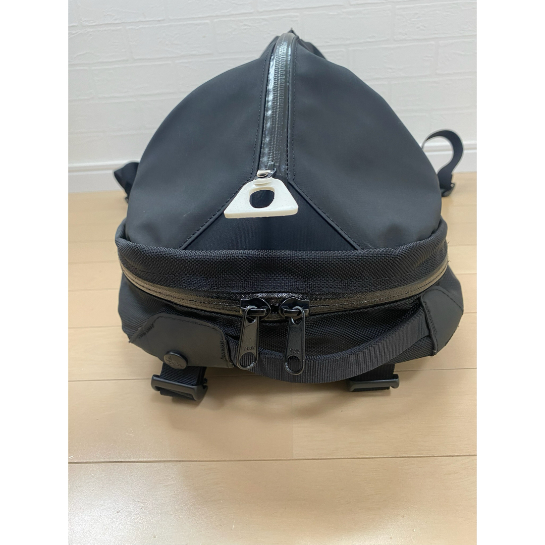 アークテリクス アロー22 白ジップ オッシュマンズ  メンズのバッグ(バッグパック/リュック)の商品写真