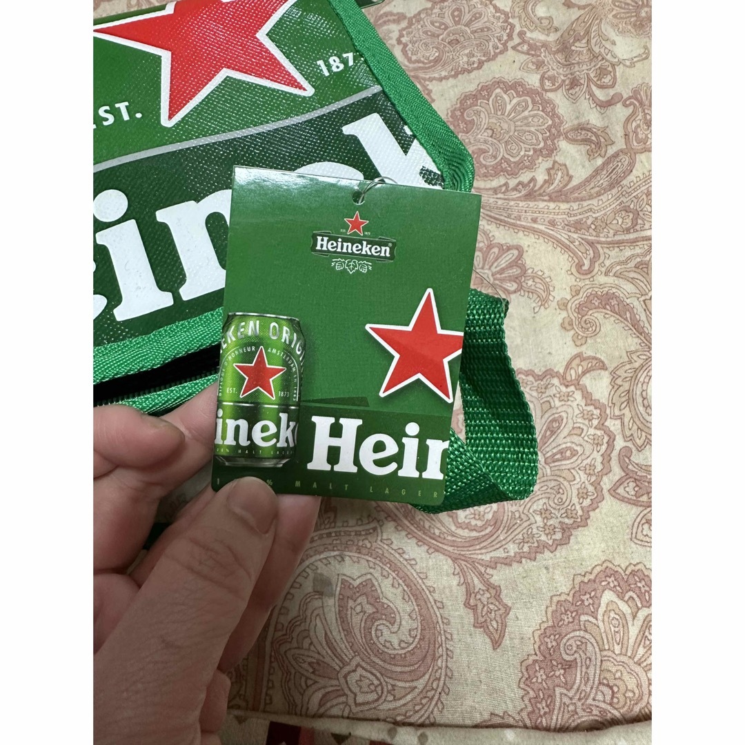 新品未使用　Heineken　ハイネケン　保冷バッグ スポーツ/アウトドアのアウトドア(その他)の商品写真