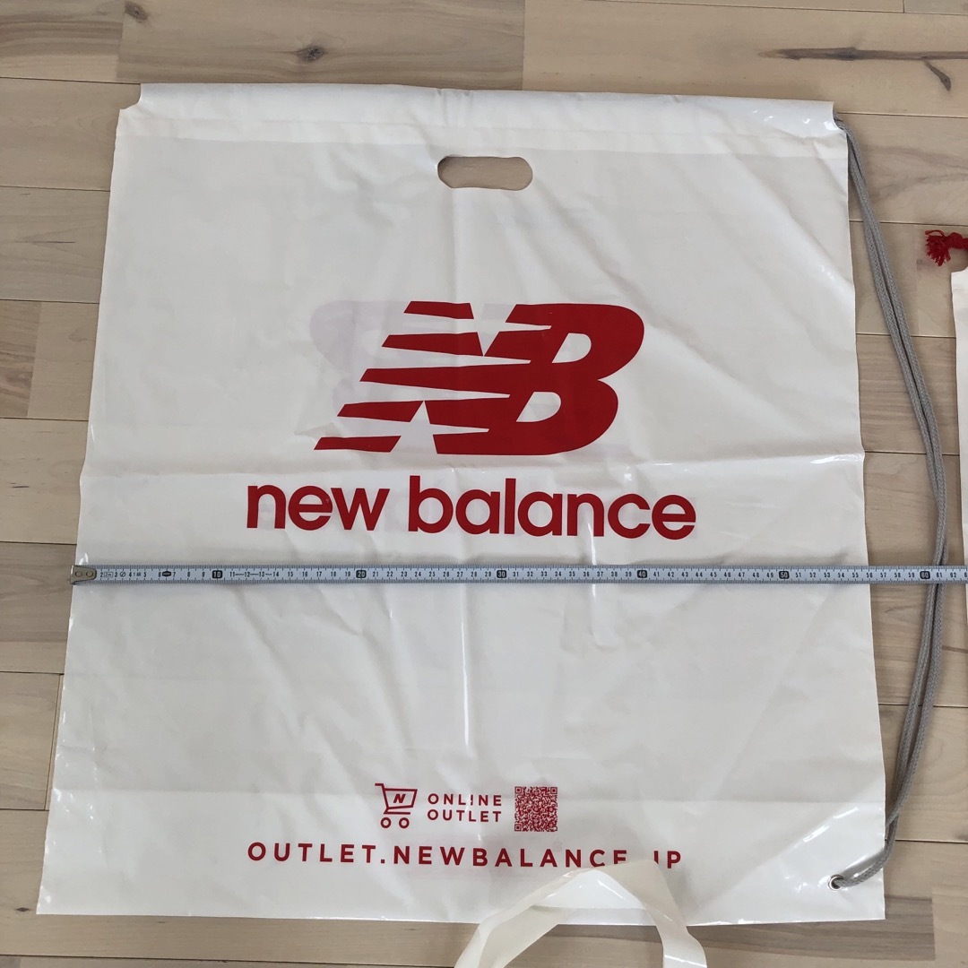 New Balance(ニューバランス)のニューバランス　保管　スポーツ　ショップ袋 レディースのバッグ(ショップ袋)の商品写真