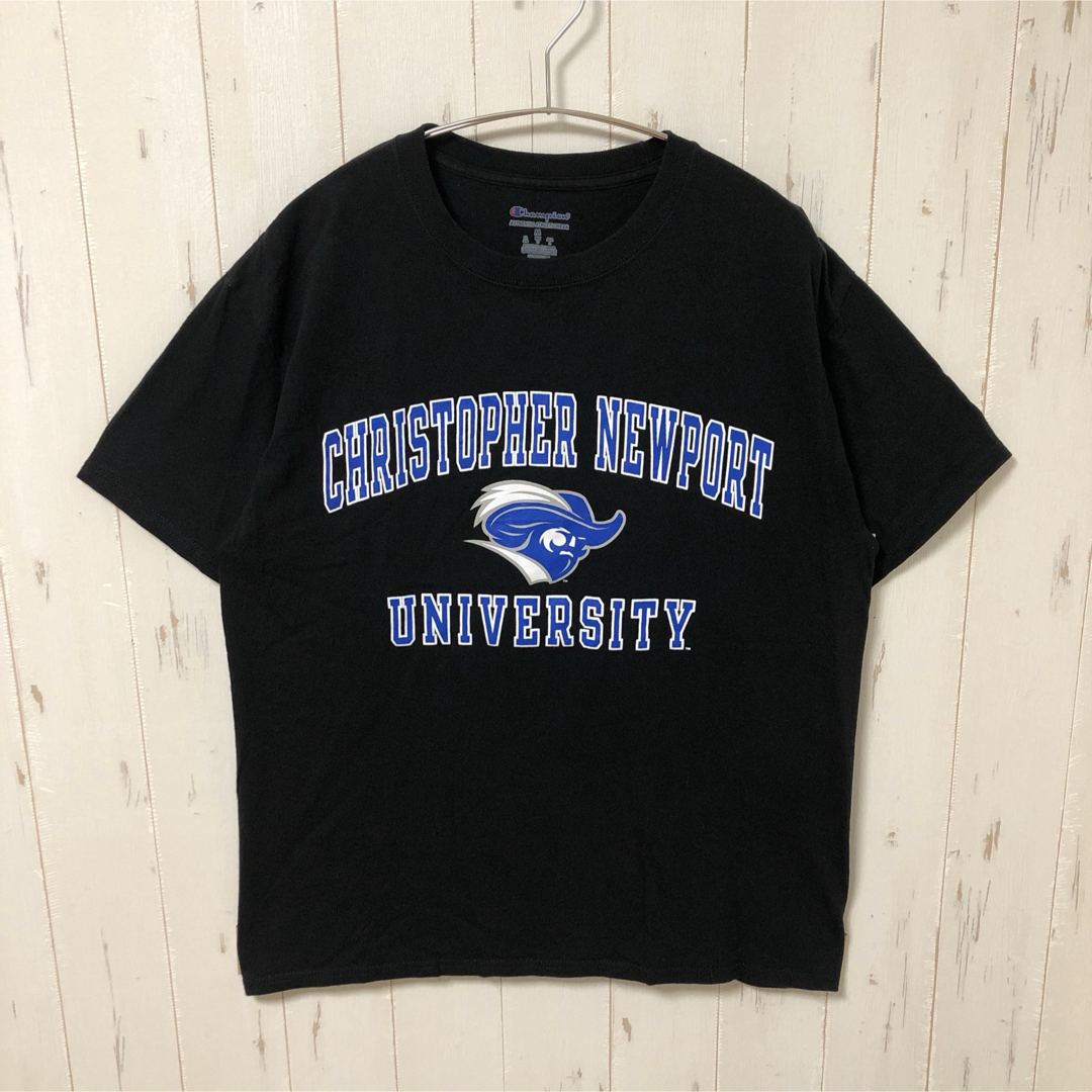 Champion(チャンピオン)のチャンピオン カレッジtシャツ クリストファーニューポート大学 半袖 黒 古着 メンズのトップス(Tシャツ/カットソー(半袖/袖なし))の商品写真