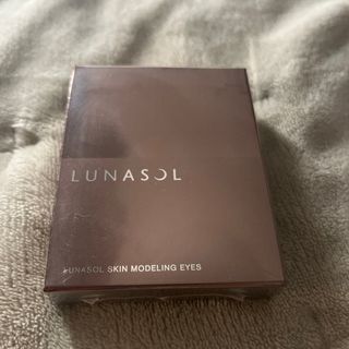 ルナソル(LUNASOL)のルナソル  スキンモデリングアイズ　ベージュベージュ(アイシャドウ)