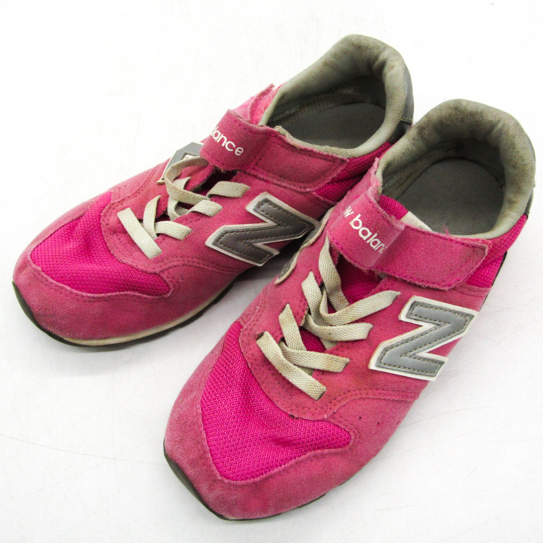 New Balance(ニューバランス)のニューバランス スニーカー ローカット KV996MAY 靴 シューズ キッズ 女の子用 21.5サイズ ピンク NEW BALANCE キッズ/ベビー/マタニティのキッズ靴/シューズ(15cm~)(スニーカー)の商品写真