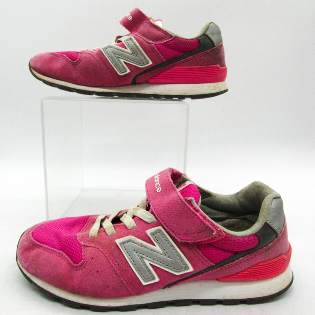 New Balance(ニューバランス)のニューバランス スニーカー ローカット KV996MAY 靴 シューズ キッズ 女の子用 21.5サイズ ピンク NEW BALANCE キッズ/ベビー/マタニティのキッズ靴/シューズ(15cm~)(スニーカー)の商品写真