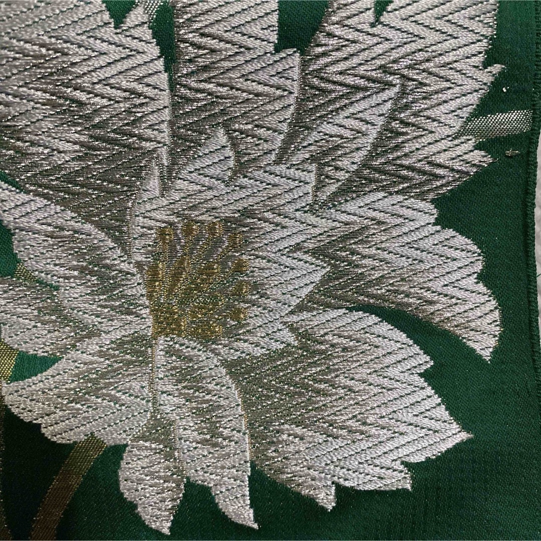 ☆正絹名古屋 白色た橙の大輪の花模様刺繍御祝い礼装帯 緑花柄帯 ☆正絹名古屋 白色た橙の大輪の花模様刺繍御祝い礼装帯 緑花柄帯