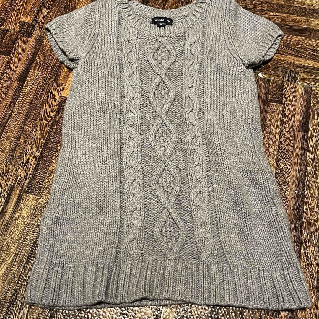 babyGAP(ベビーギャップ)のbaiya ベビーギャップ ワンピース ニット 半袖 スカート グレー 90 キッズ/ベビー/マタニティのキッズ服女の子用(90cm~)(ワンピース)の商品写真