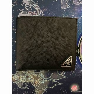 プラダ(PRADA)のPRADA サフィアーノトライアングル財布(折り財布)