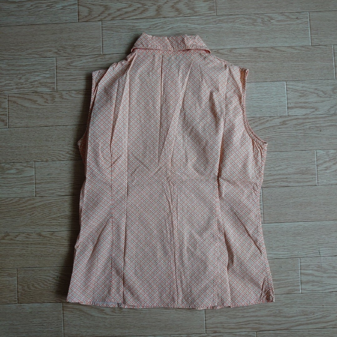 ノースリーブブラウス(Mサイズ) レディースのトップス(シャツ/ブラウス(半袖/袖なし))の商品写真