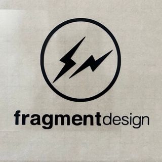 フラグメント(FRAGMENT)のFRAGMENT フラグメント ステッカー　　　　◆マットブラック◆黒◆(その他)