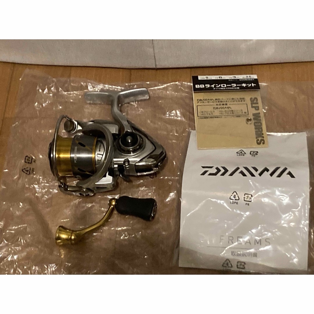 DAIWA(ダイワ)のダイワ フリームス1000S 中古 スポーツ/アウトドアのフィッシング(リール)の商品写真