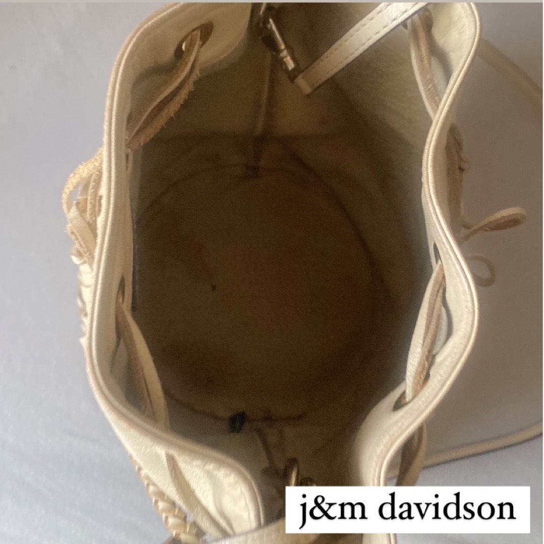 J&M DAVIDSON(ジェイアンドエムデヴィッドソン)のj&mdavidsonカーニバル ショルダーバッグ アイボリー レディースのバッグ(ショルダーバッグ)の商品写真
