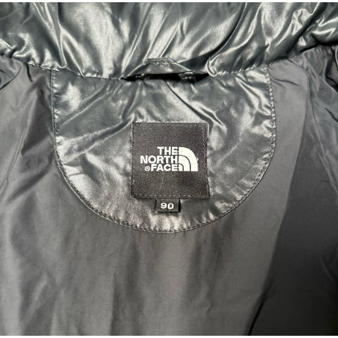 THE NORTH FACE(ザノースフェイス)のノースフェイス　軽量 ダウンベスト　90 L 600fill ラメ刺繍 メンズのジャケット/アウター(ダウンベスト)の商品写真