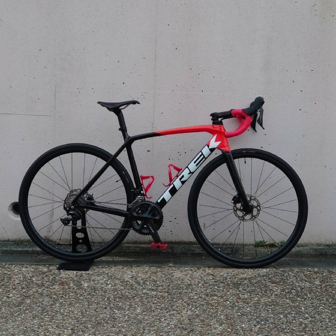 TREK(トレック)のsarsarさま専用 TREK Emonda SL6 Simano 105 スポーツ/アウトドアの自転車(自転車本体)の商品写真