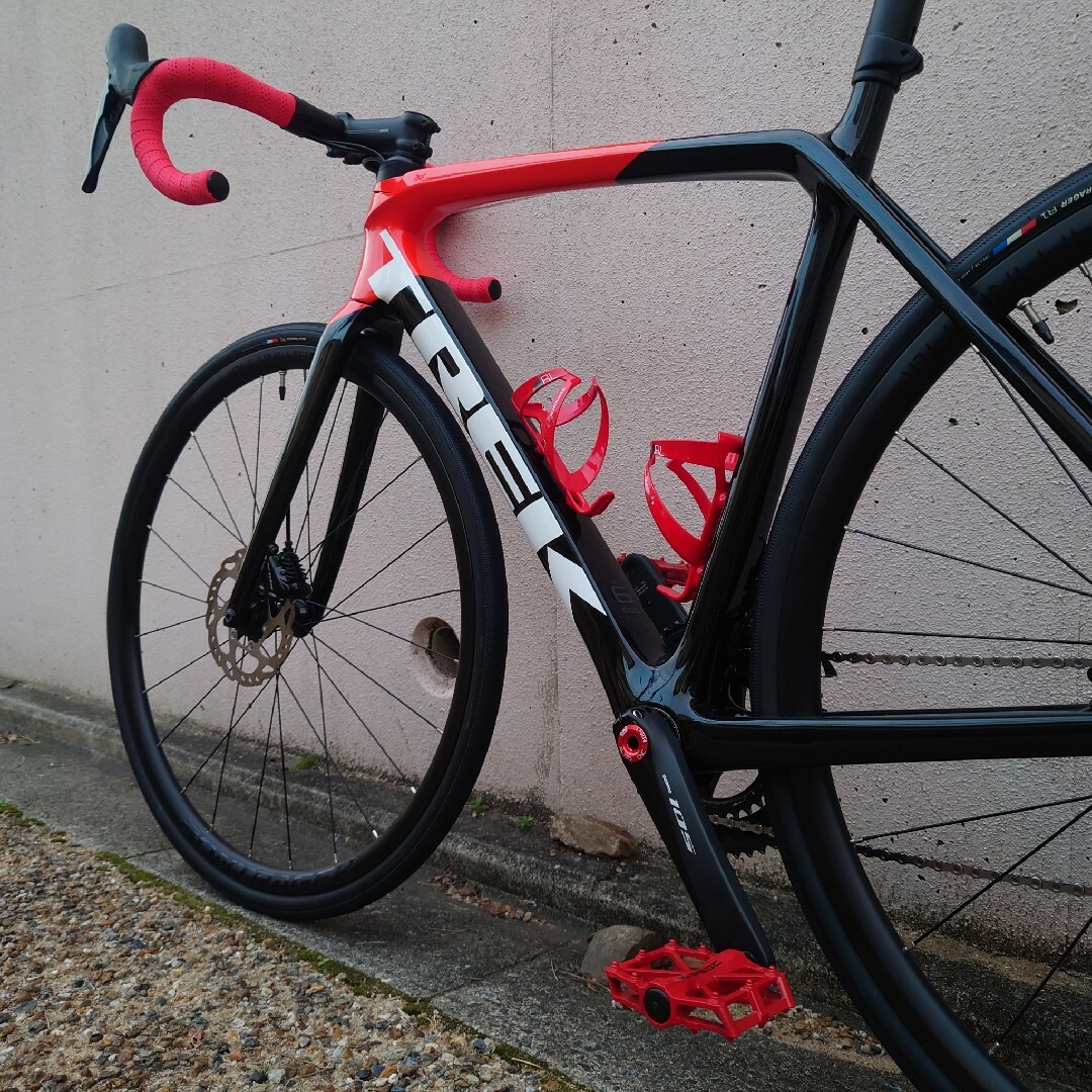 TREK(トレック)のsarsarさま専用 TREK Emonda SL6 Simano 105 スポーツ/アウトドアの自転車(自転車本体)の商品写真