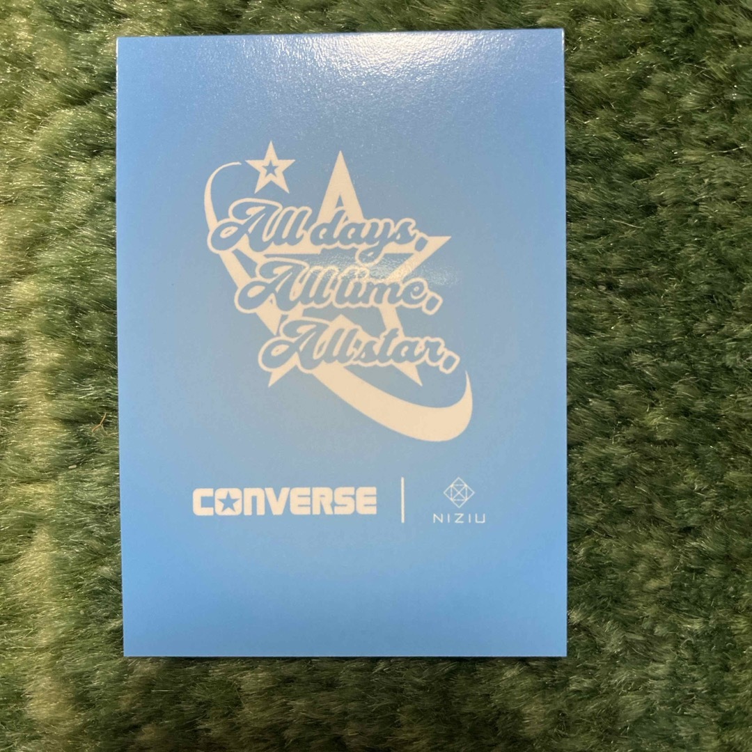 NiziU(ニジュー)のNiziU ニジュー converse コンバース エンタメ/ホビーのタレントグッズ(アイドルグッズ)の商品写真