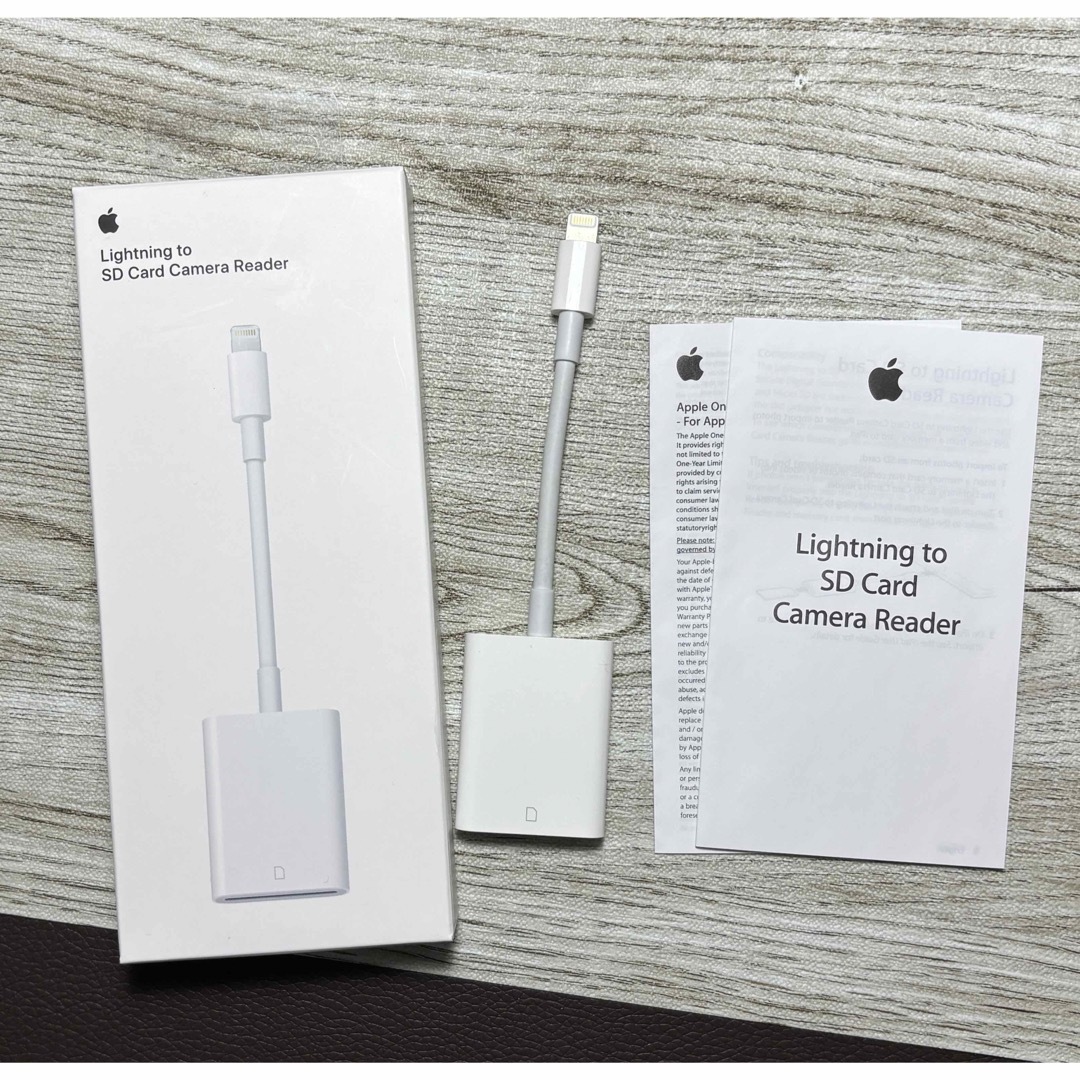 Apple - 純正APPLE Lightning SDカードカメラリーダー の通販 by