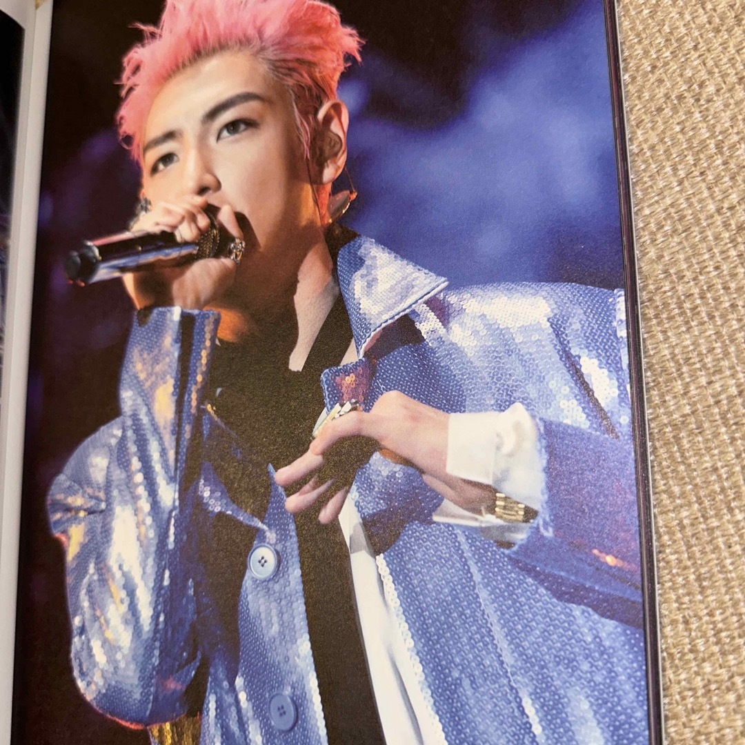 BIGBANG(ビッグバン)の【BIGBANG】THE CONCERT:0.TO.10 THE FINAL- エンタメ/ホビーのDVD/ブルーレイ(ミュージック)の商品写真