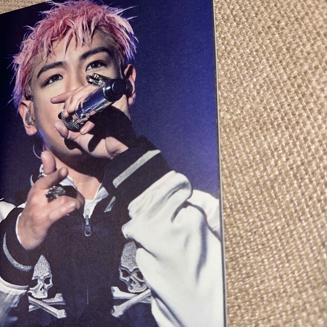 BIGBANG(ビッグバン)の【BIGBANG】THE CONCERT:0.TO.10 THE FINAL- エンタメ/ホビーのDVD/ブルーレイ(ミュージック)の商品写真